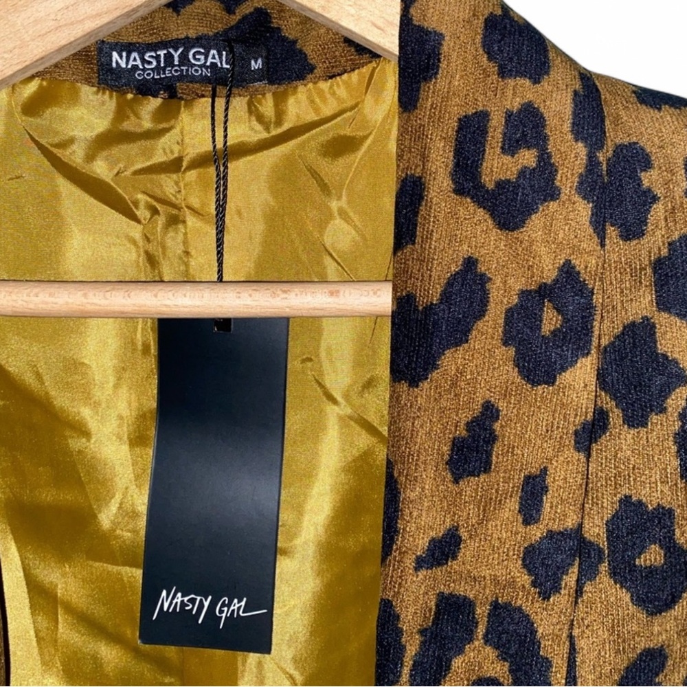 Nasty Gal Leopard Print Blazer - Picture 2 of 3